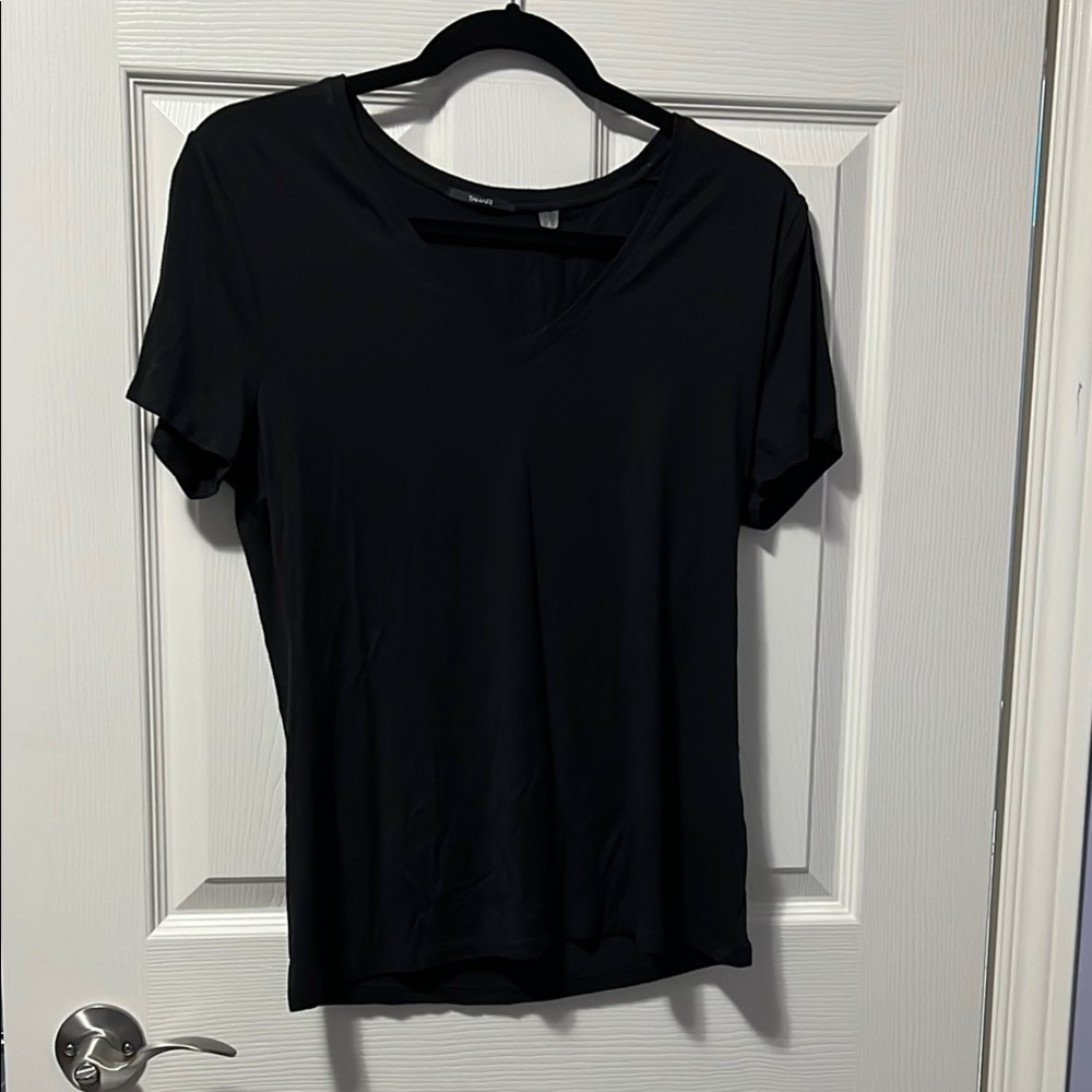Women's Top Classic Black Tahari V-Neck Casual Dressy T-Shirt Neutral Spring